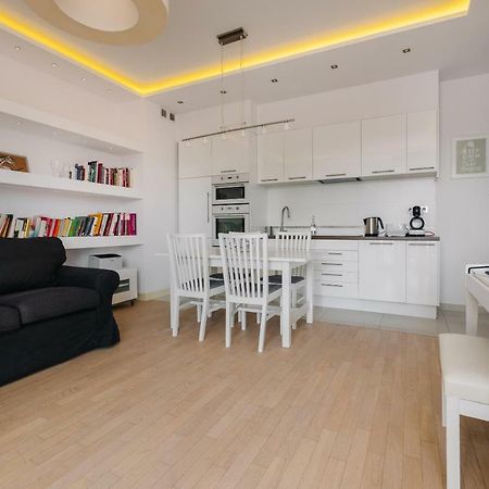 Modern Apartment Across The Ponds Warsaw Luaran gambar