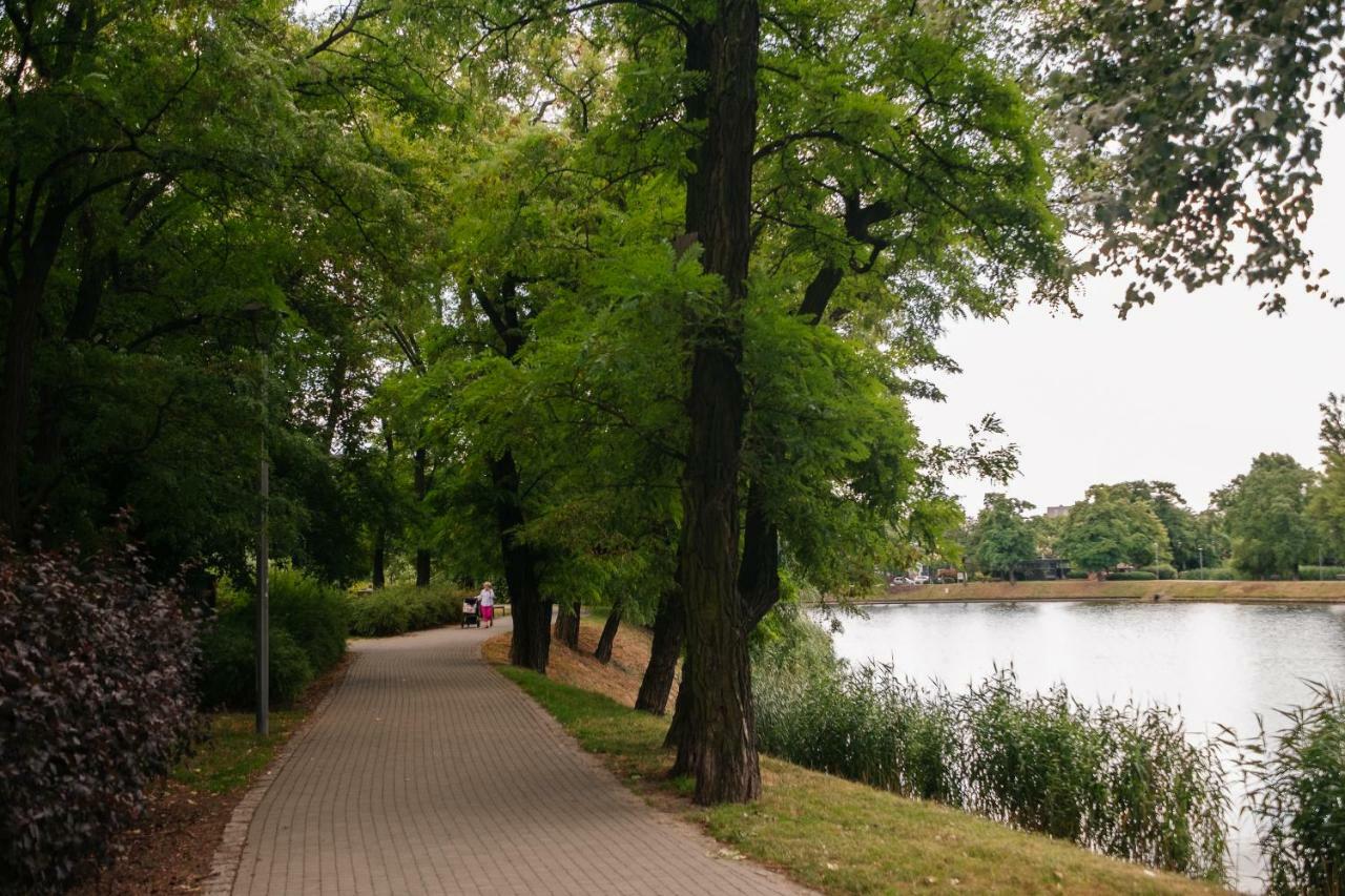 Modern Apartment Across The Ponds Warsaw Luaran gambar