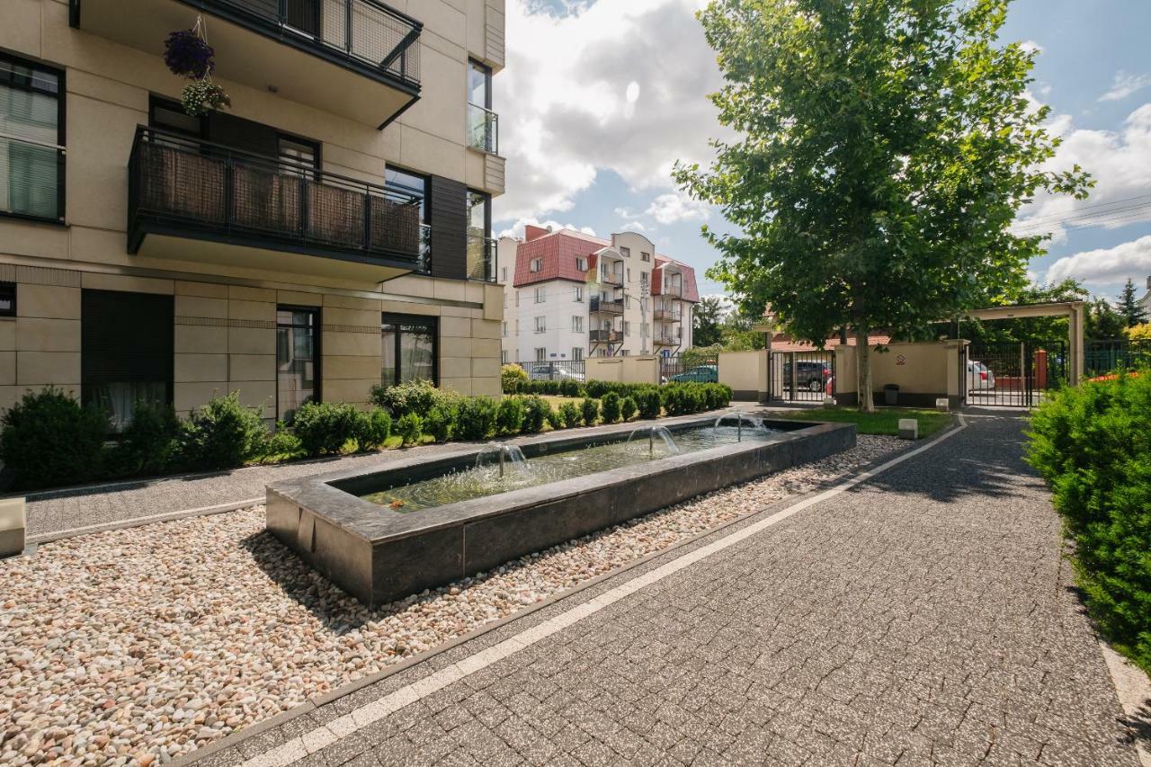 Modern Apartment Across The Ponds Warsaw Luaran gambar