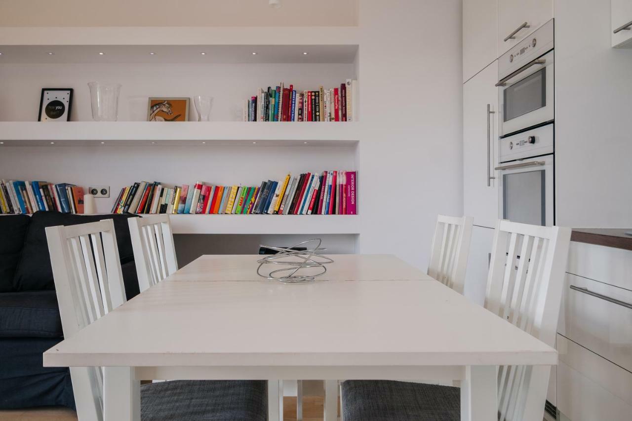 Modern Apartment Across The Ponds Warsaw Luaran gambar